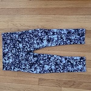 Lululemon Fast and Free Crop 19" in Night Garden Ice Grey Black